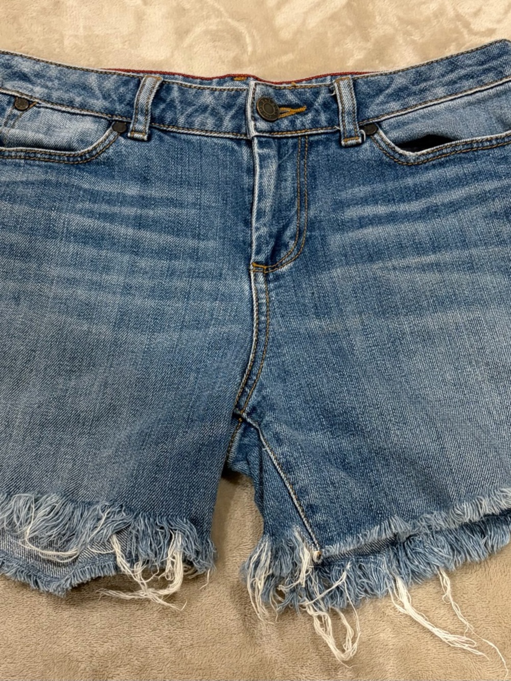 Talbots Heritage size 2 Light Blue Cut off Denim Jean Shorts with Frayed Hem